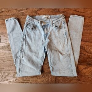 Levi's 710 Super Skinny Jeans